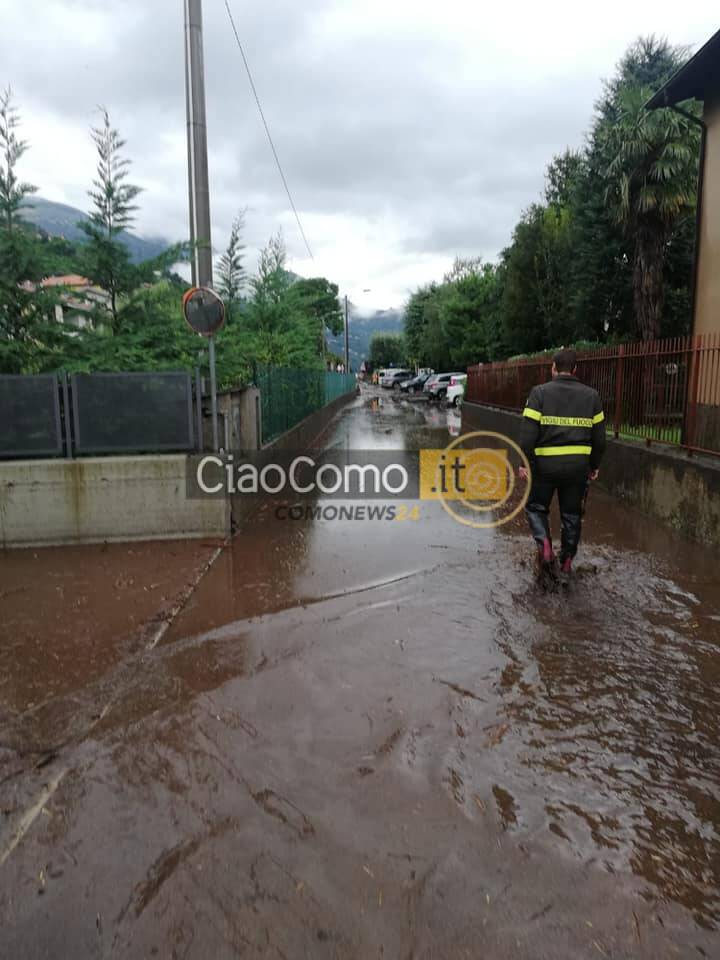 alto lago in ginocchio per nubifragio fango e detriti su strade allagamenti