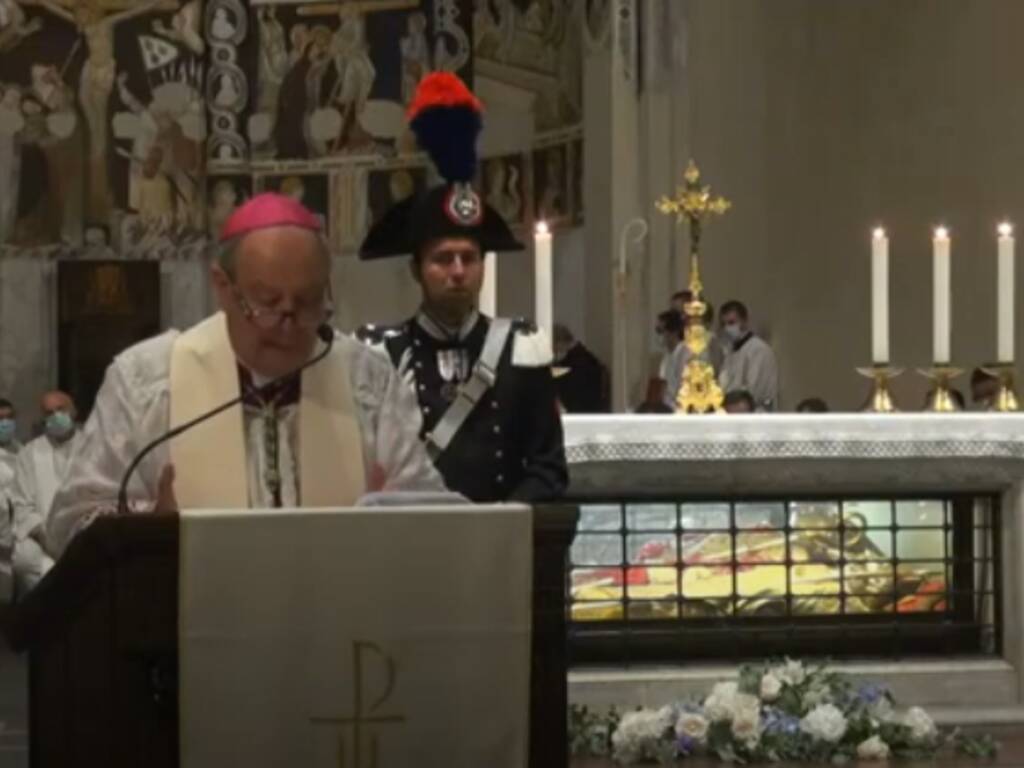 vescovo oscar cantoni messa sant'abbondio 2020