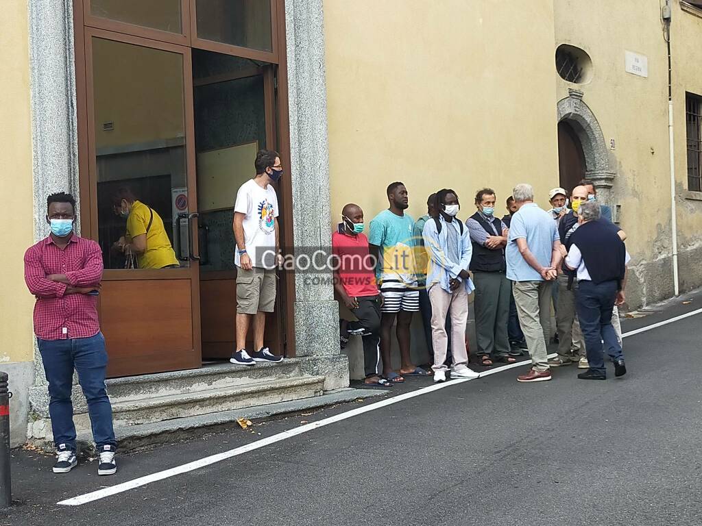 Il delitto in piazza San Rocco a Como: ucciso don Roberto