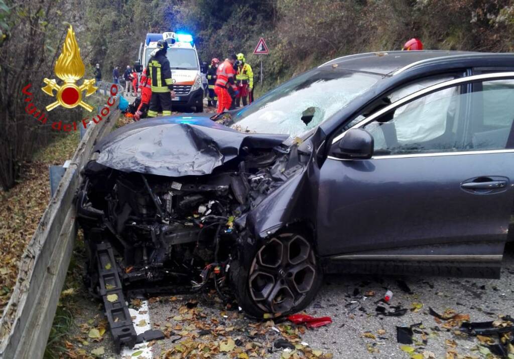 incidente pian del tivano auto moto centauro morto sul colpo