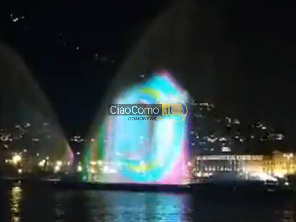 proiezioni luminose primo bacino del lago per prove di natale 2020