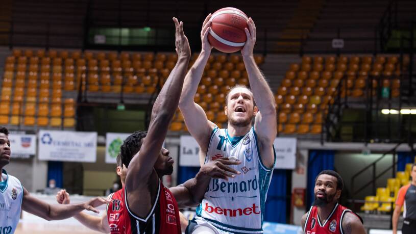 san bernardo cantù sconfitta derby con milano a desio