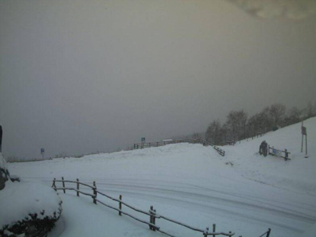 nevicata nel comasco primo di gennaio web cam meteo como