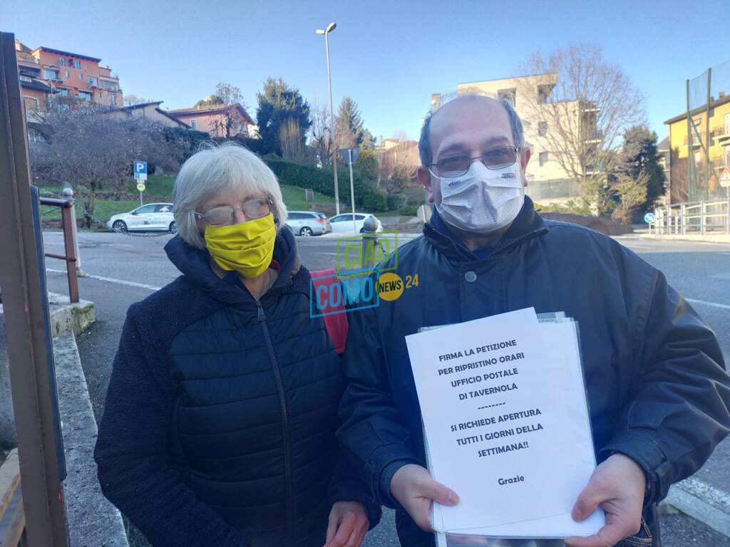 protesta residenti con raccolta firme per ufficio postale tavernola sempre aperto