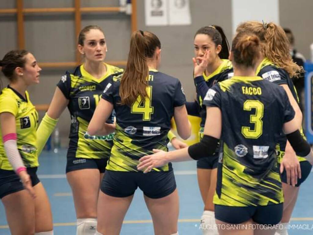 volley femminile derby tecnoteam albese picco lecco