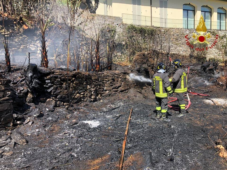 incendi boschi cornizzolo e carate urio anche esino lario intervento pompieri