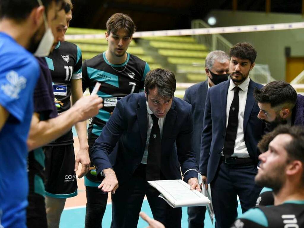 pool libertas cantù  gara 2 semifinale con taranto eliminazione play off