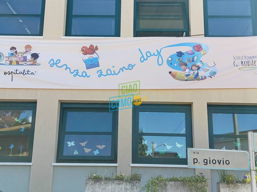 A Lomazzo i bambini e le maestre celebrano la giornata della terra e il 