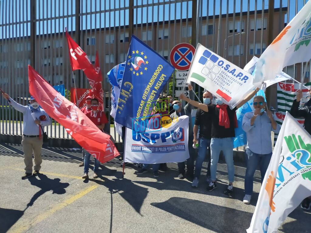 protesta agenti carcere del bassone di como per condizioni di lavoro