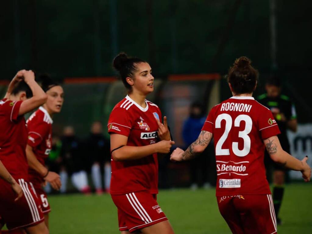 riozzese como calcio femminile gara casalinga serale con Brescia