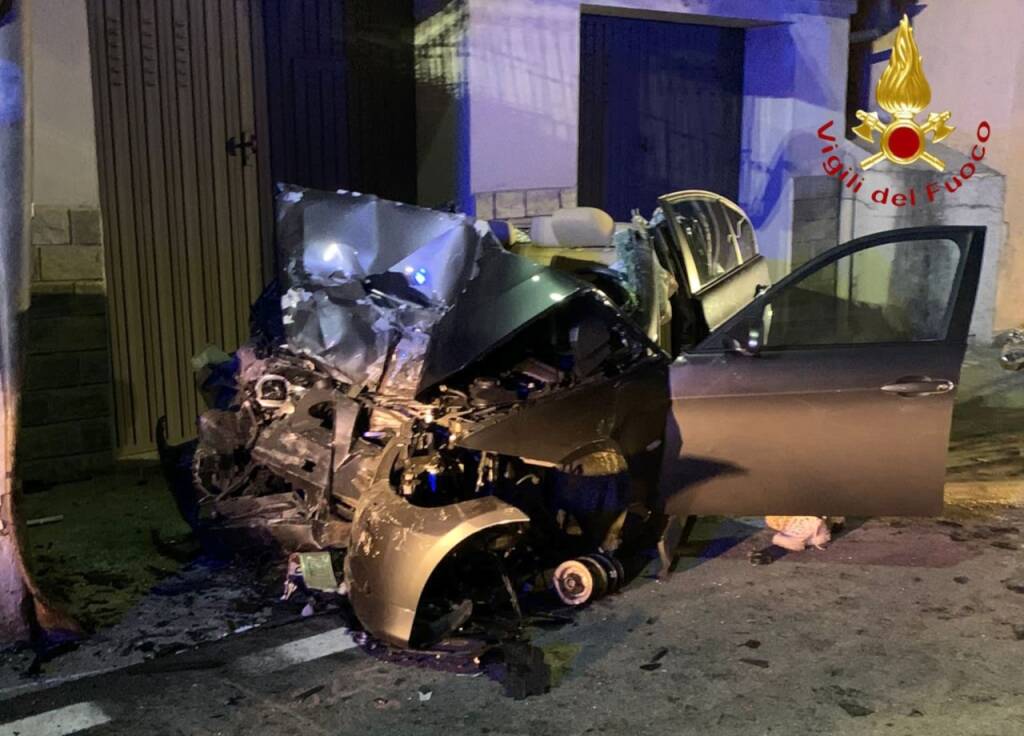 incidente notte a san sito auto fuori strada morto ragazzo 20 anni