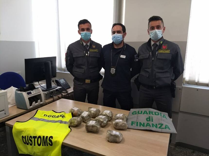 sequestro panetti marijuana valico di brogeda guardia di finanza ponte chiasso