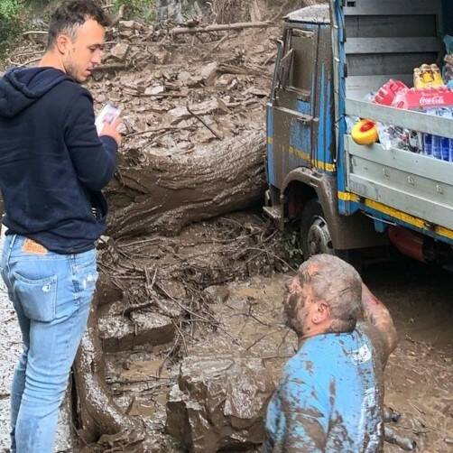 frana lariana camionista salvo per miracolo nesso