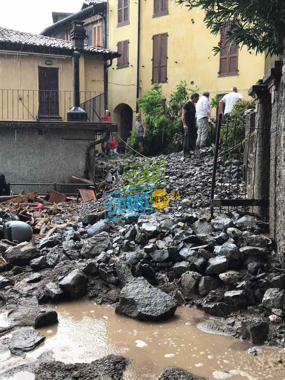 Nubifragio a Blevio, paese sotto choc: fango, detriti e abitazioni danneggiate