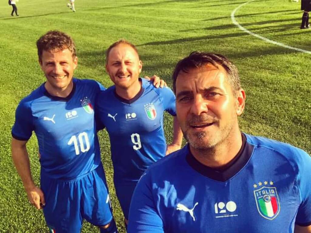 sindaci di menaggio vercana e olgiate in campo partita beneficenza nazionale italiana sindaci