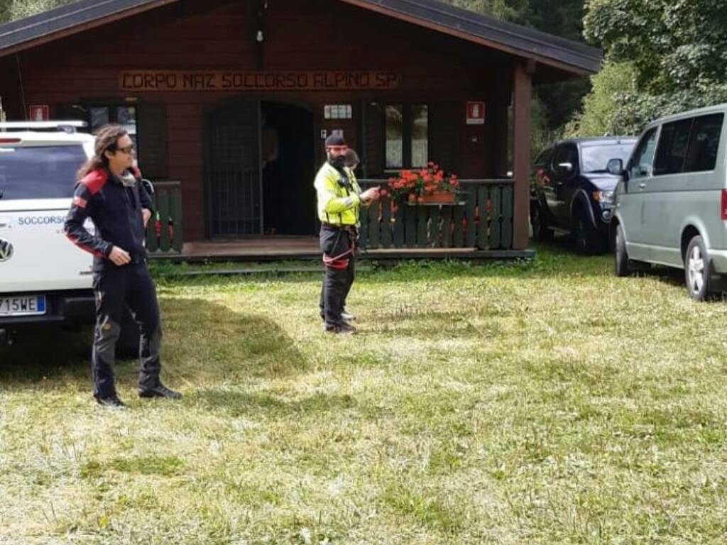 comasco disperso in alta valle camonica ricerche del soccorso alpino e 118