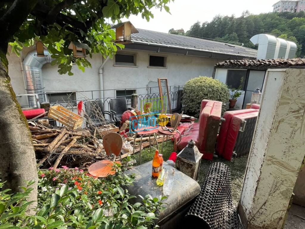 Stimianico di Cernobbio, la devastazione in casa di Sergio Della Torre dopo l'alluvione