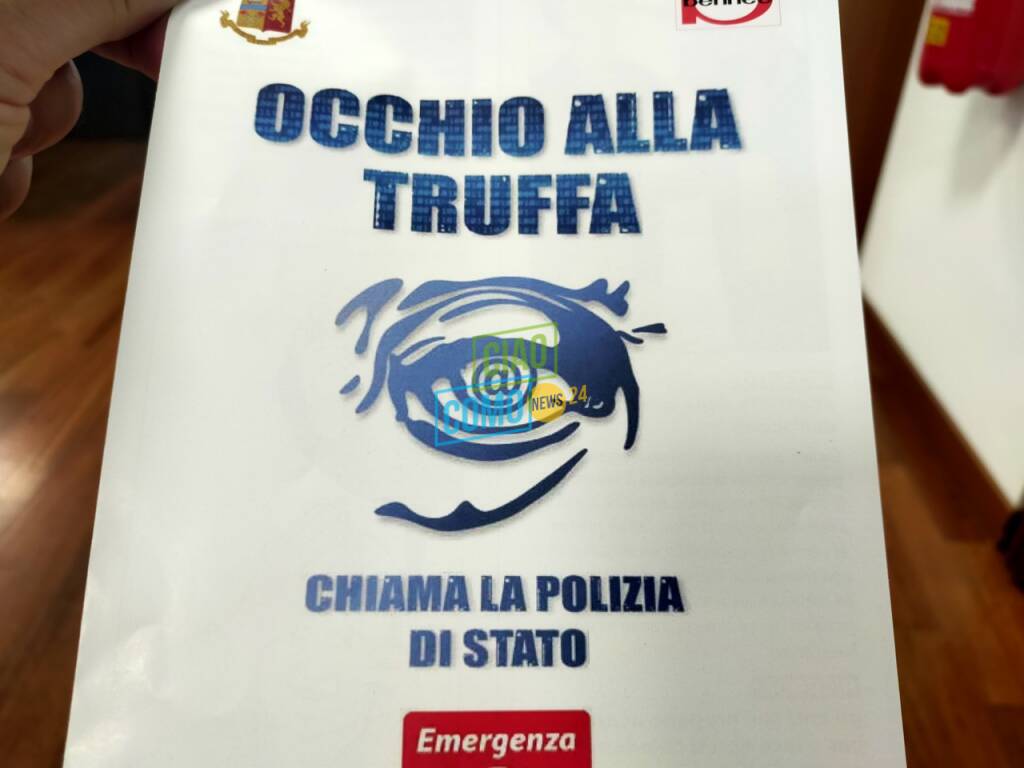 polizia di como e bennt presentano iniziativa occhio alla truffa per anziani