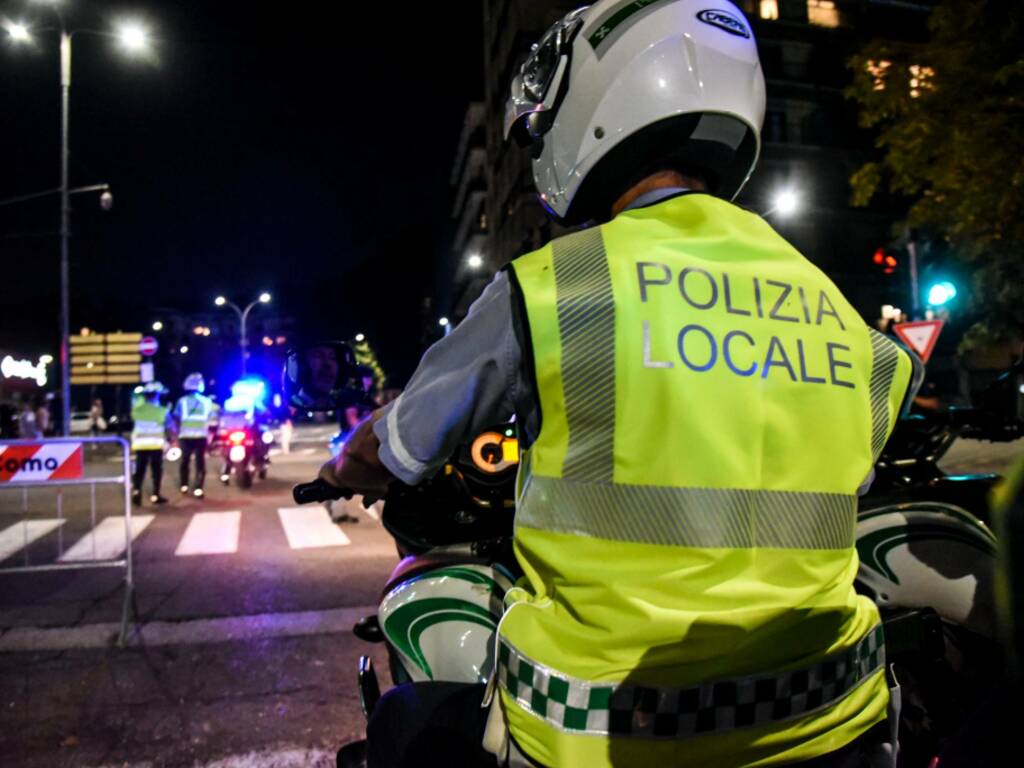 polizia locale notte controlli strade