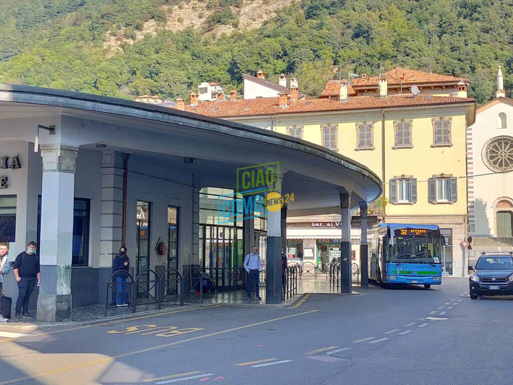 como primo giorno comune controllo green pass e pullman treni nord