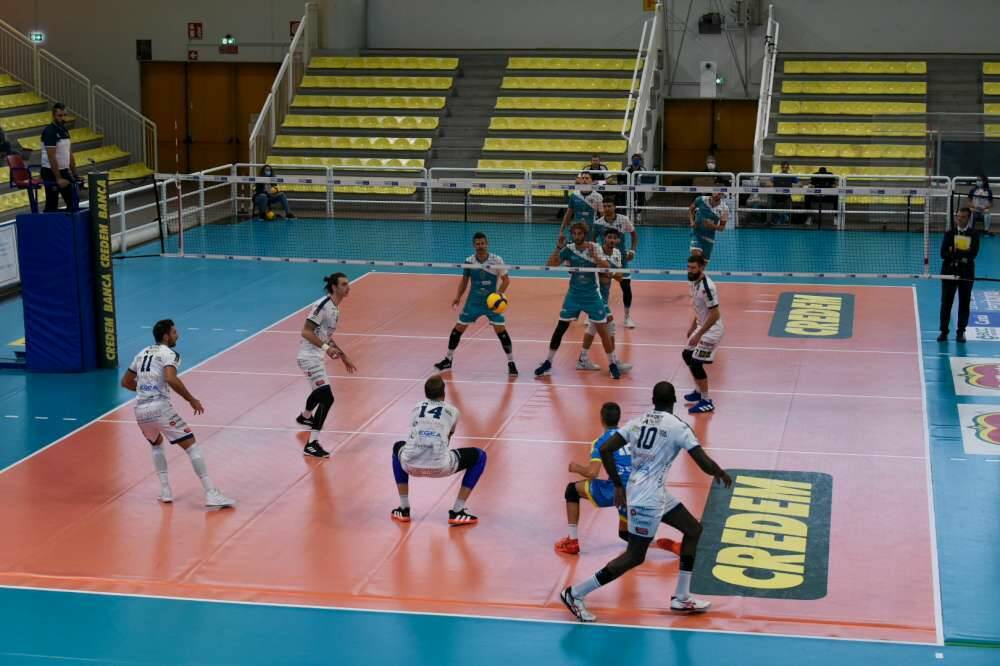 Pool Libertas cantù volley maschile gara esordio contro Cuneo Casnate