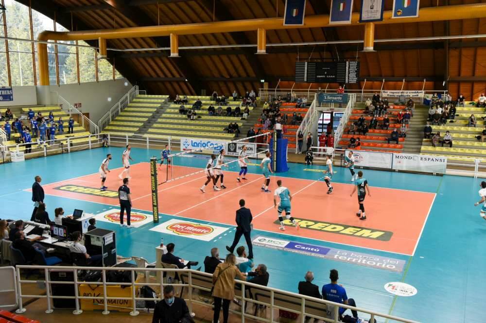 Pool Libertas cantù volley maschile gara esordio contro Cuneo Casnate