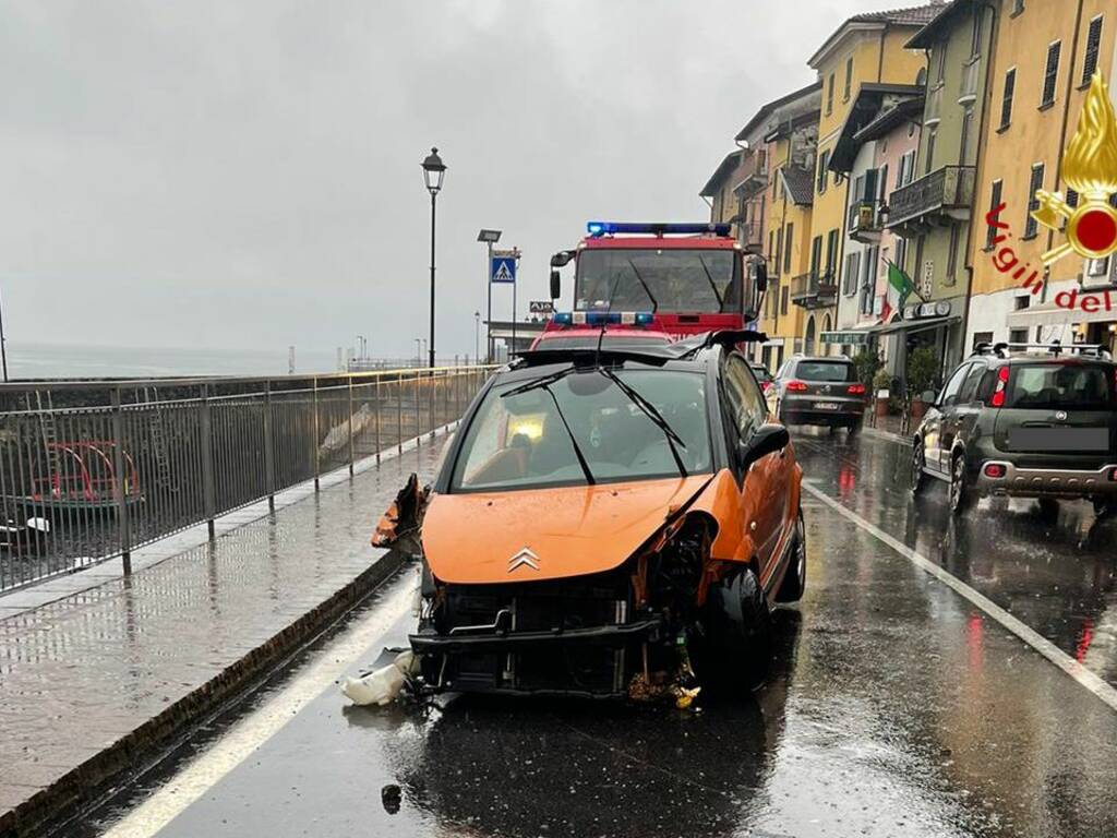 incidente a domaso, fuori strada con auto contro il muro