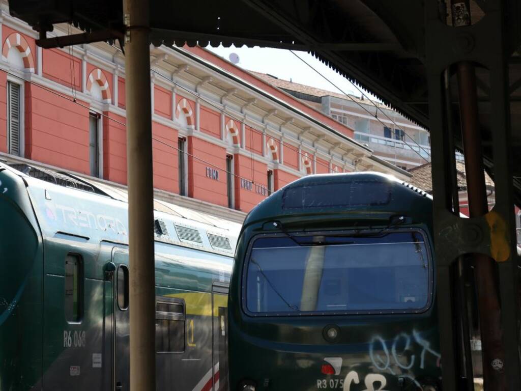 Stazione treni Lago