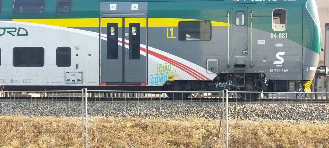 Incidente auto-treno al passaggio a livello delle Nord di Erba