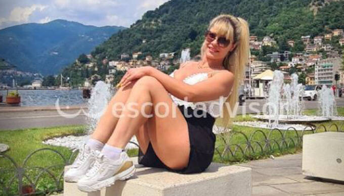 isabella escort como