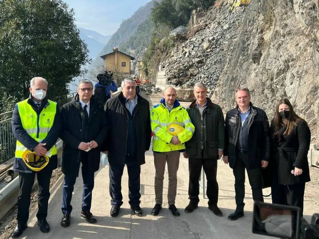 tremezzina visita cantiere vice ministro morelli sue foto da facebook