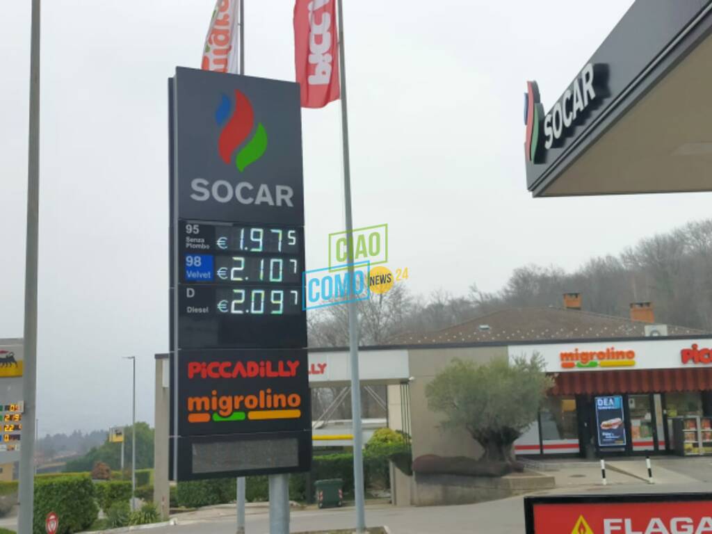 prezzi benzina e diesel oggi in ticino con prezzo al self di cadorago area di sosta a9