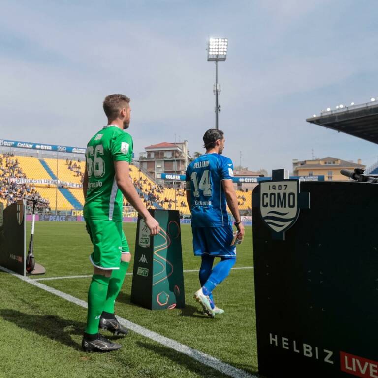 como a parma turno infrasettimanale di campionato tifosi spalti ed ingrasso campo