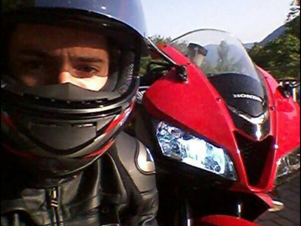 foto lorenzo casonato morto in moto a valbrona tratte da sua pagina facebook