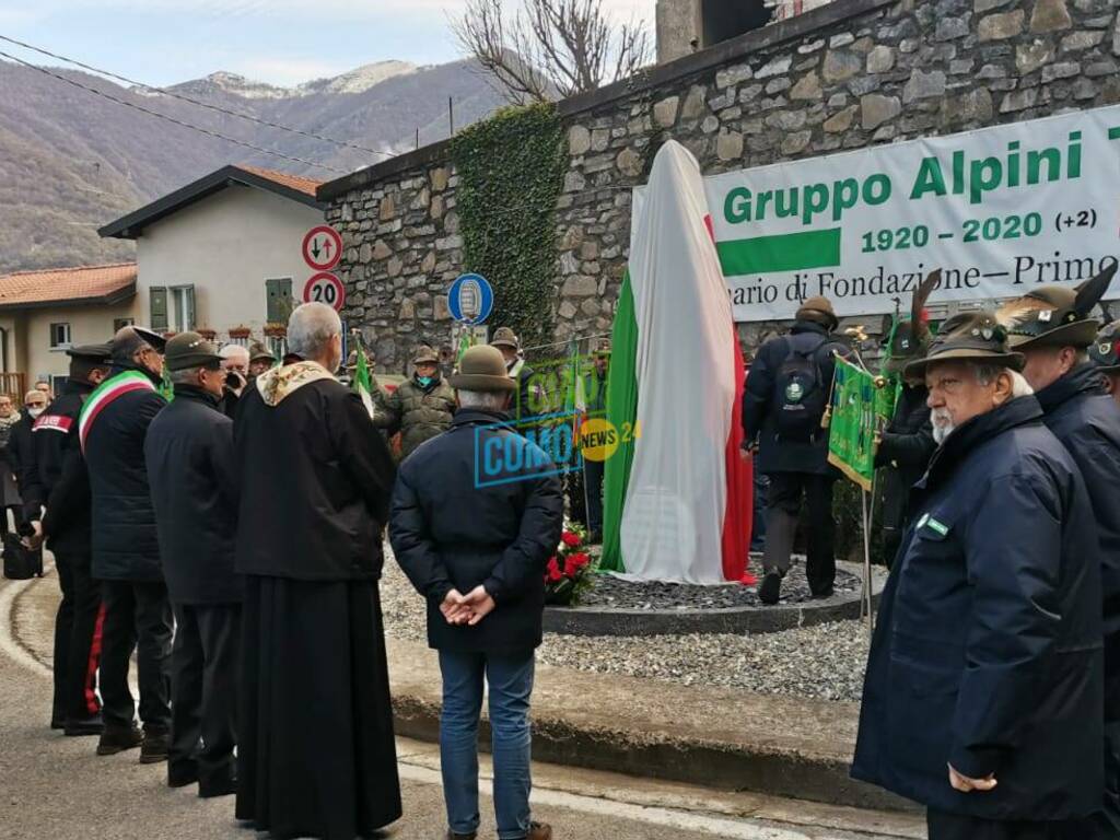 La festa degli alpini di Torno: 100+2 di fondazione, le immagini della festa