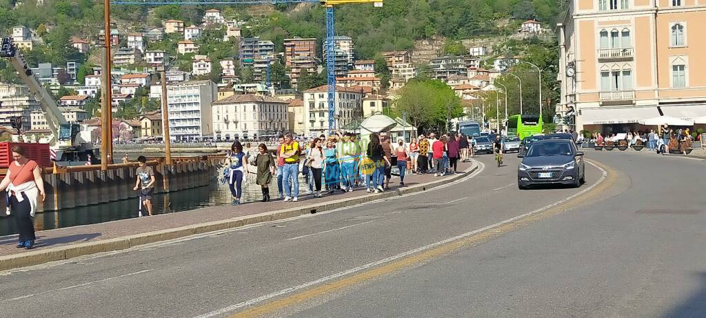 La super-Pasqua 2022 a Como: turisti da tutte le parti, una bellissima ripresa