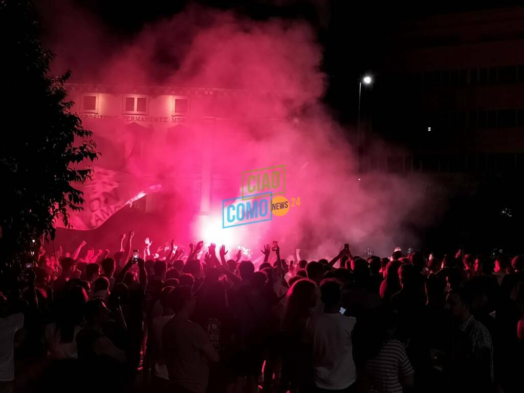 san bernardo cantù finale play off tifosi in piazza garibaldi per maxi schermo