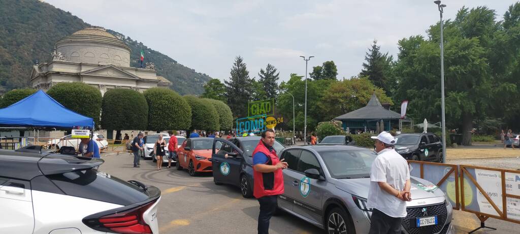 aci ecogreen manifestazione per auto elettriche parteza da como tempio voltiano