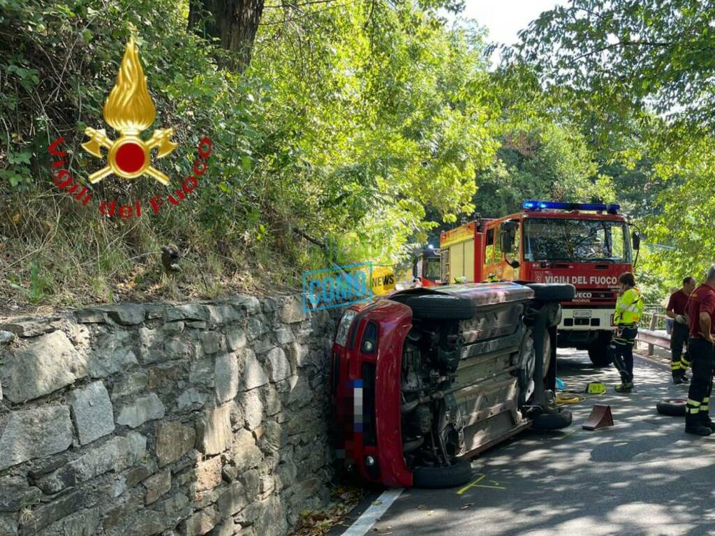 incidente montenezzo strada provinciale auto ribaltata soccorso pompieri