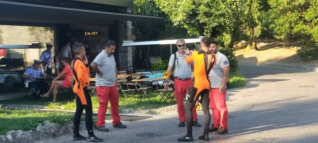 recupero turista straniero lido viale geno e soccorsi personale 118 ambulanza sub pompieri