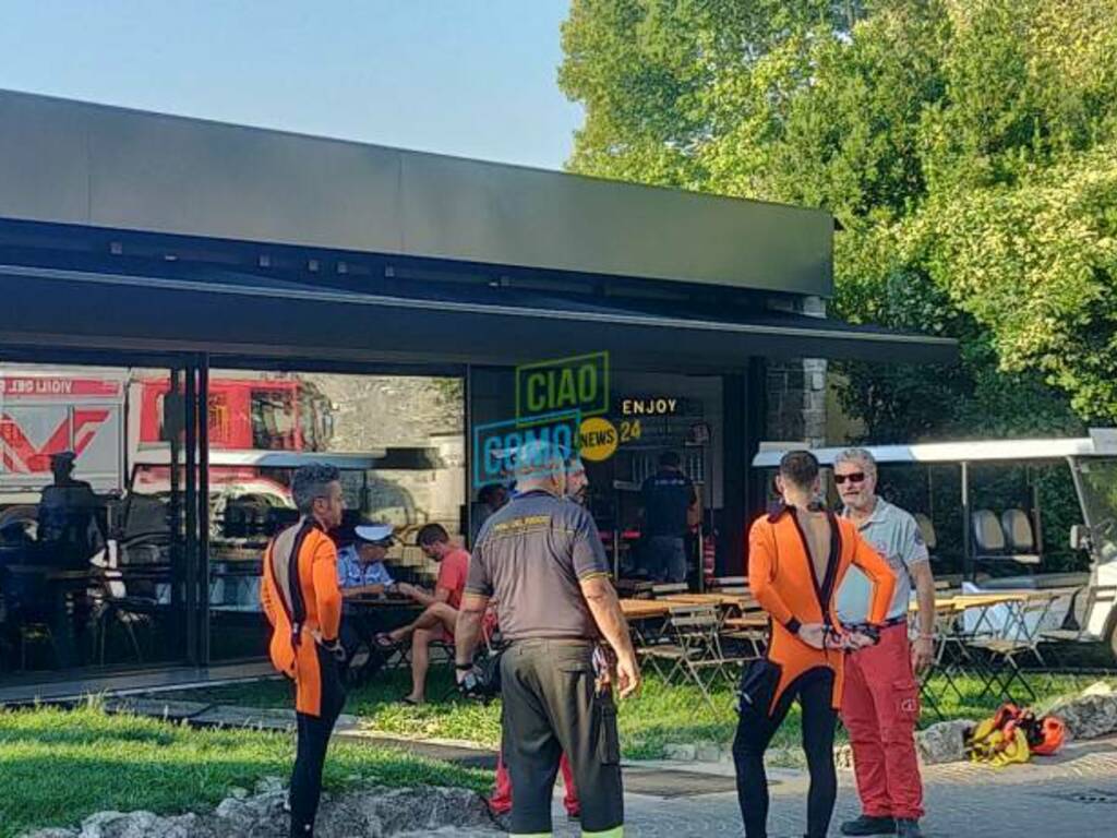 recupero turista straniero lido viale geno e soccorsi personale 118 ambulanza sub pompieri