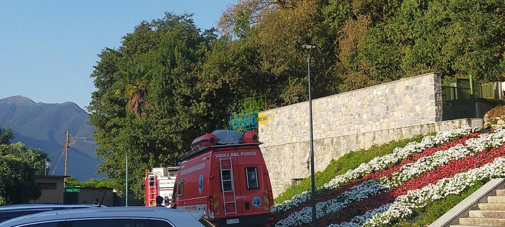 recupero turista straniero lido viale geno e soccorsi personale 118 ambulanza sub pompieri