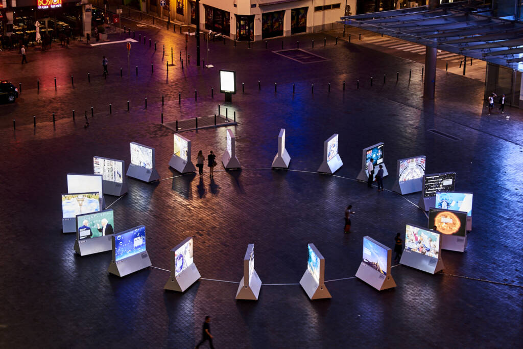 mostra the code of the universe fondazione volta CERN Como