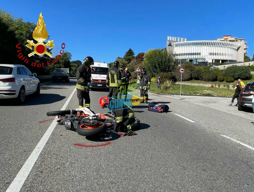 incidente tra due moto ad albavilla soccorsi mezzi coinvolti viale prealpi