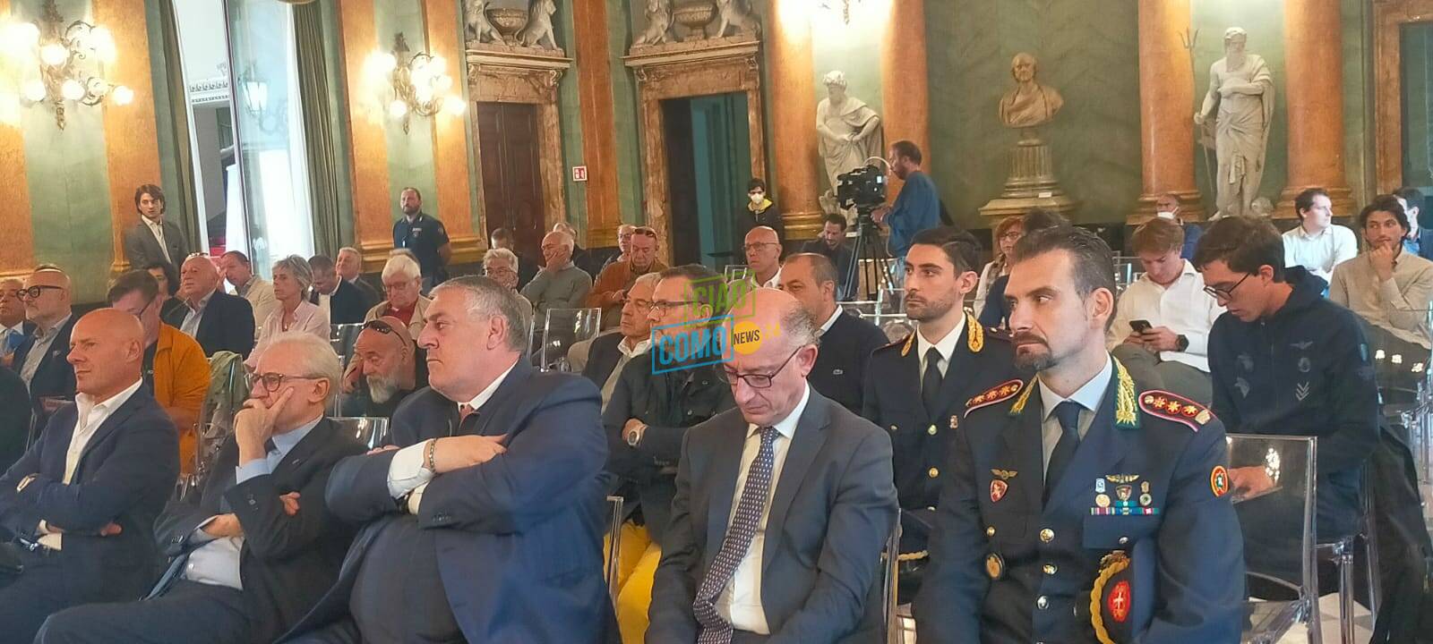 presentazione giro di lombardia 20220 villa olmo con sindaco vegni locatelli e nibali