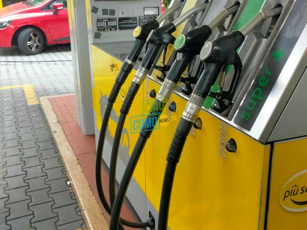 distributori di benzina e diesel comasco distributore carburante
