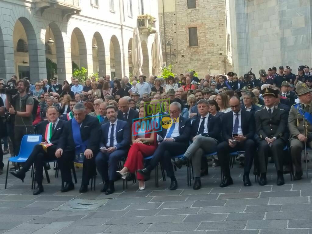 La Festa della Repubblica 2023 in piazza a Como: le autorità, il Prefetto, tutti i premiati