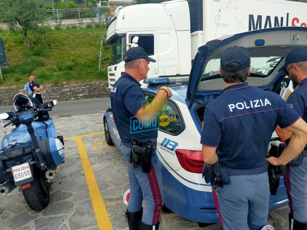 primo giorno controlli in tremezzina ordinanza anti caos per i mezzi pesanti