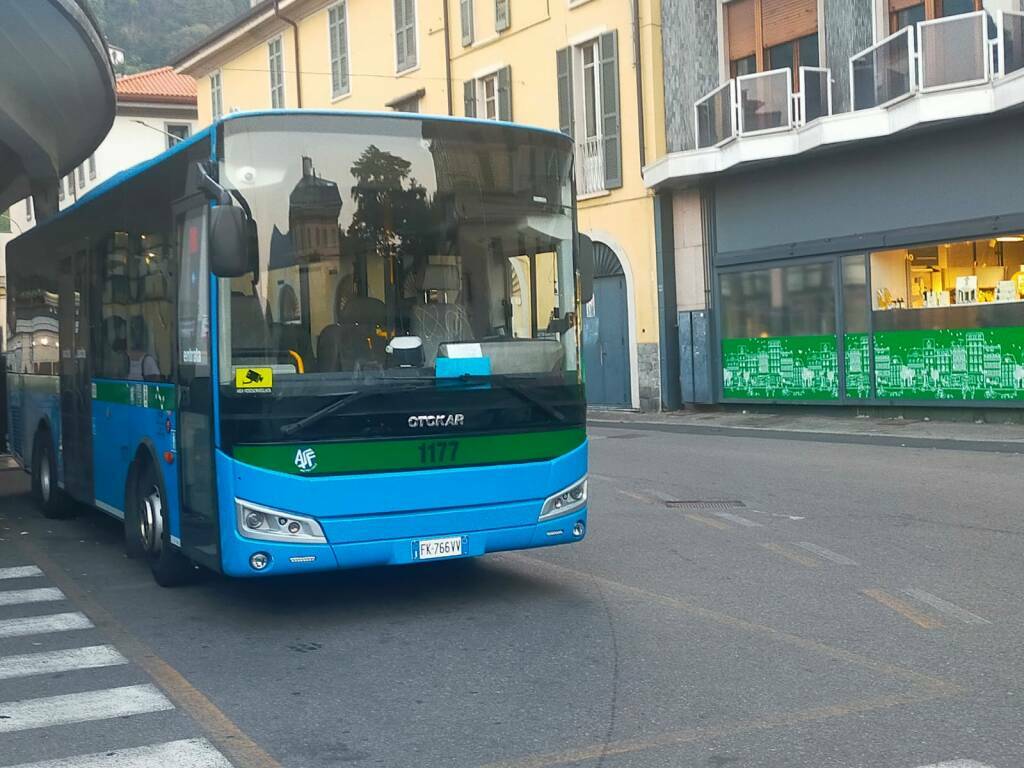 pullman bus como stazione di piazza matteotti da domani orario invernale