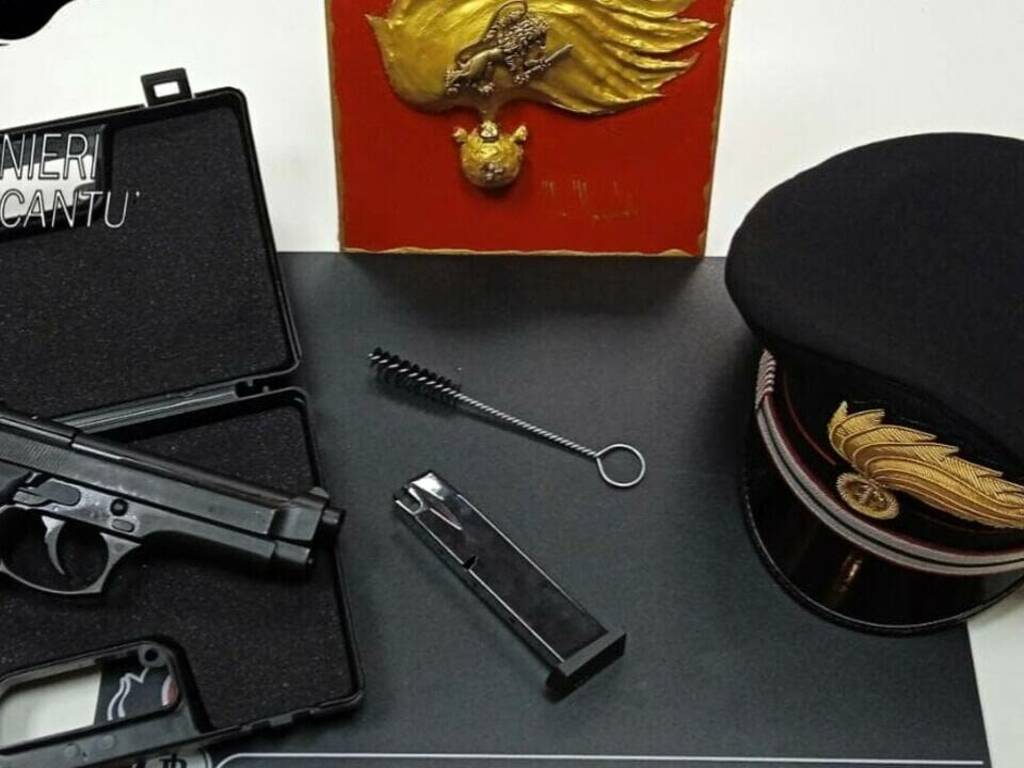 carabinieri trovano pistola che ha parao a capodanno piazza cantù casa due minorenni